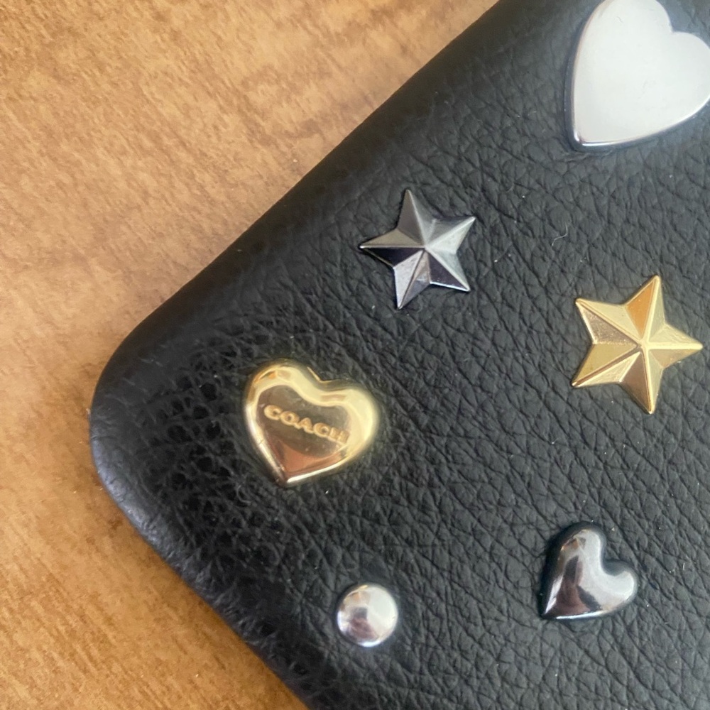 NWT Coach Black Pebbled LeatherWristlet with Rivets - Picture 5 of 6